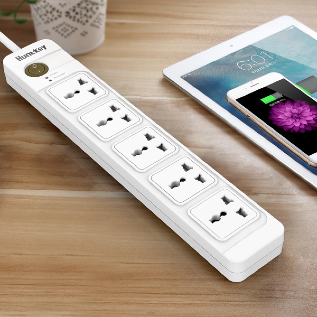 Huntkey SZE501 Power Strips, Universal Standard Child-protective 5Meter cable UK 250V