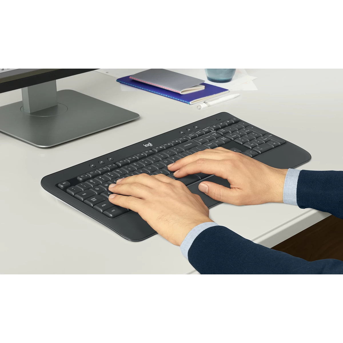 Logitech MK540 Wireless Keyboard & Mouse Unifying USB-Receiver Arabic/ English Layout Logitech MK540 Wireless Keyboard & Mouse Unifying USB-Receiver Arabic/ English Layout